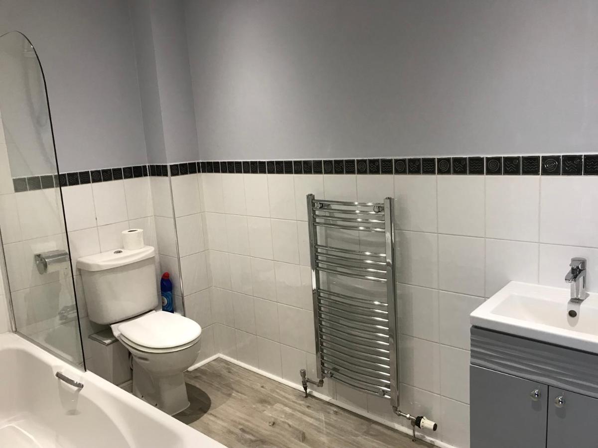 Flat Five, 212 Eaglesham Road, East Kilbride, Glasgow Extérieur photo